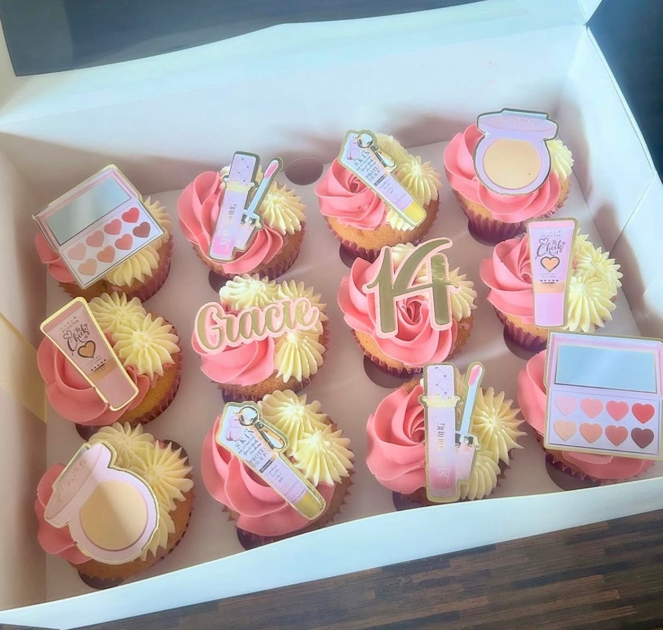 P Louise Card Cupcake Topper Set